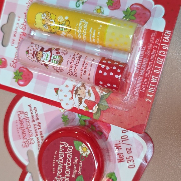 🍓Strawberry Shortcake Lip Care Set - Picture 2 of 2